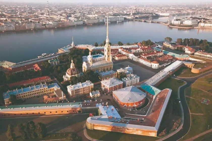 Город святого Петра I Можно сказать что в тот далёкий от нас по времени день - фото 1