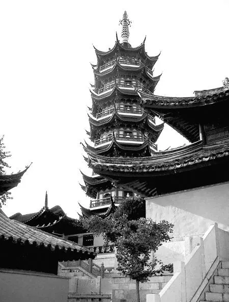 Храм Цзимин в Нанкине в котором и расположен колодец Яньчжи По легенде на - фото 3
