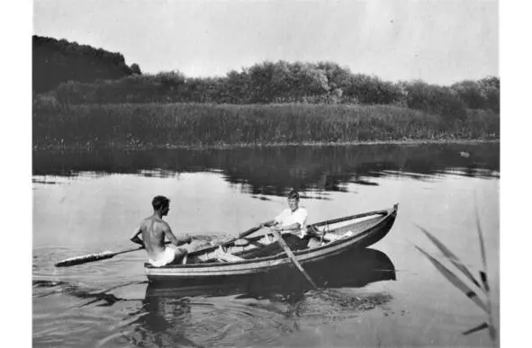 На реке Воронеж 1937 год Воронеж уникальная лесостепная река с таким сильным - фото 8