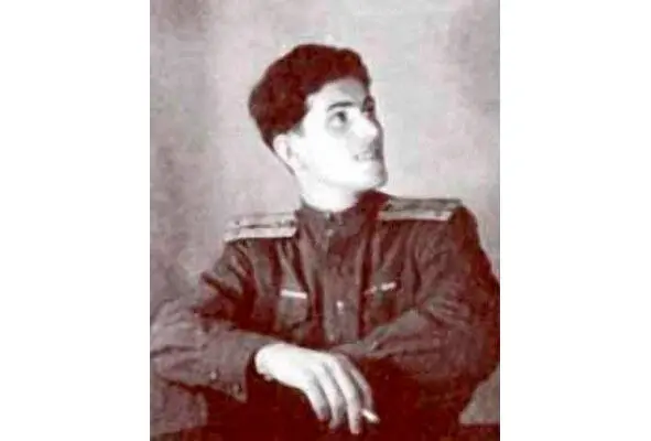 Григорий Чухрай в военные годы - фото 12