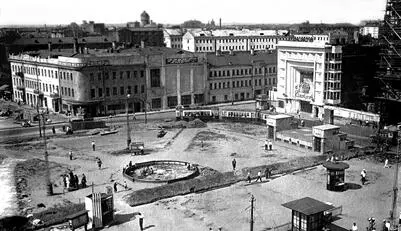 1930е гг Слева театр Сатиры Справа кинотеатр Межрабпом 1890е гг Вид - фото 10