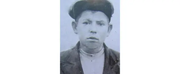Фото 1940 г Локтионов Василий Петрович Родился 10 августа 1924 г в станице - фото 69