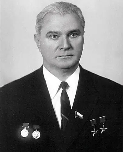 Валентин Петрович Глушко главный конструктор ракетных двигателей Академик - фото 12