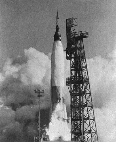 Американская ракетаноситель Атлас с кораблём типа Меркурий Президент США - фото 38