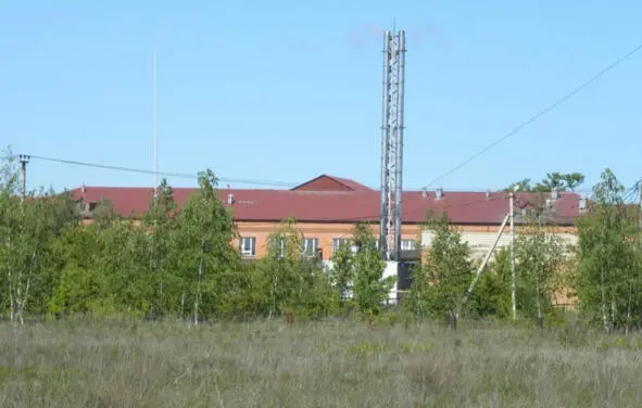 Новый корпус Курманаевской ЦРБ Вид со стороны пустыря за больницей На - фото 5
