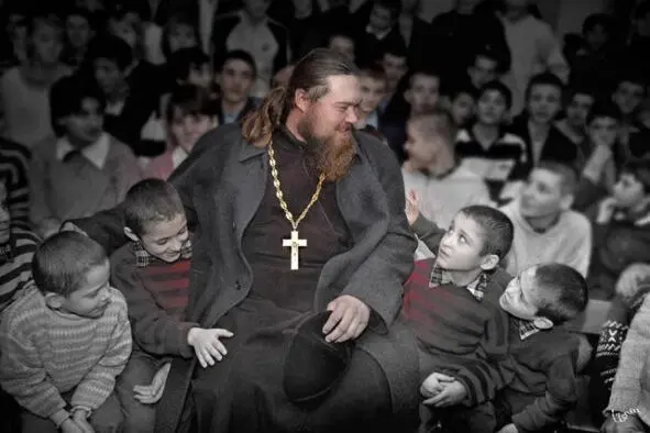 3 Где живет Бог Бог живет везде Воцерковленно можно сказать так Бог - фото 2