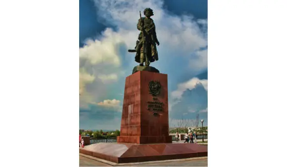 Памятник основателям Иркутска Когдато на месте этого памятника находилась - фото 33