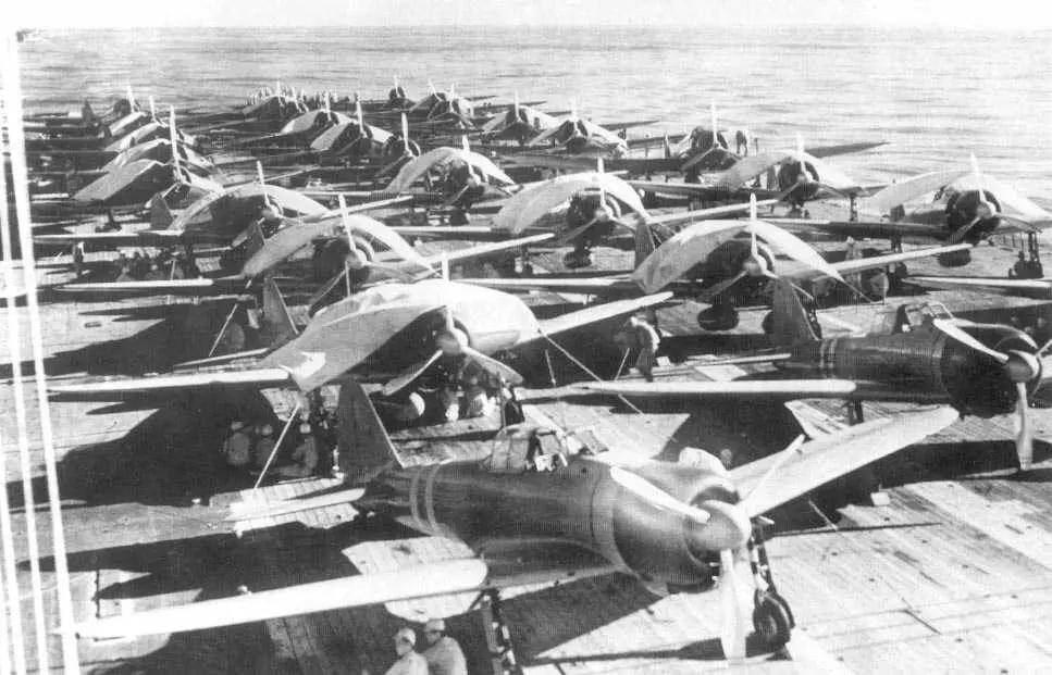 К вылету готовы Палуба Дзуйкаку 5 мая Ударное Авианосное соединение - фото 22