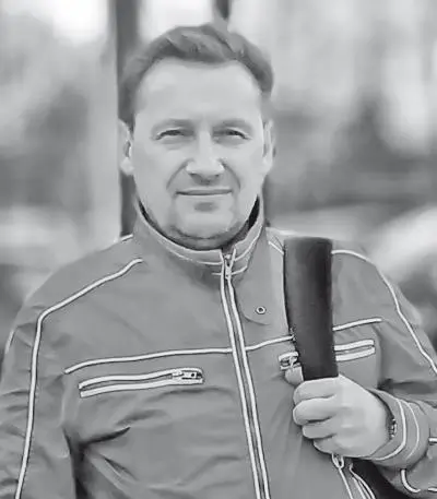 Родился в 1965 году в городе Новополоцке Белоруссия В 1982 году окончил - фото 7