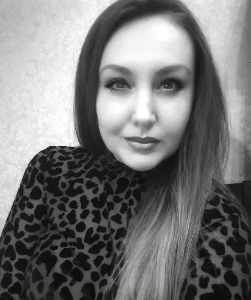 Настоящее имя Виктория Викторовна Лобанова Пишет стихи с 12 лет Неоднократно - фото 9