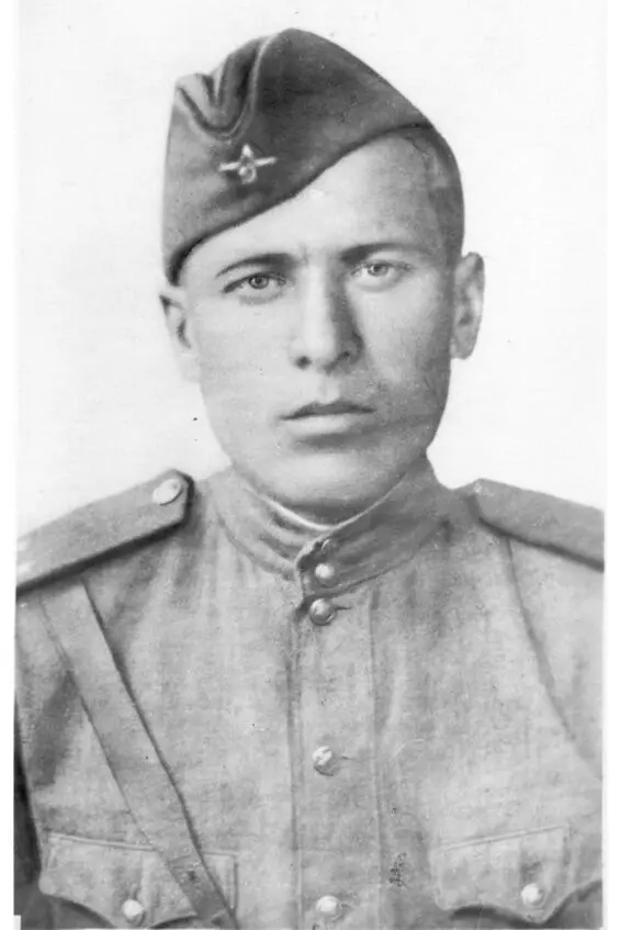 Михаил Парфентьевич Линник 1943 г Восьмого мая 1943 года курсанта Военной - фото 3