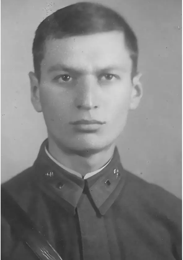 Пётр Парфентьевич Линник Москва ВАХЗ 1944 г В начале октября 1941 года - фото 4