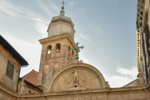 Храм San Giovanni Evangelista XIII в Часовая башня Св Марка фрагмент - фото 8