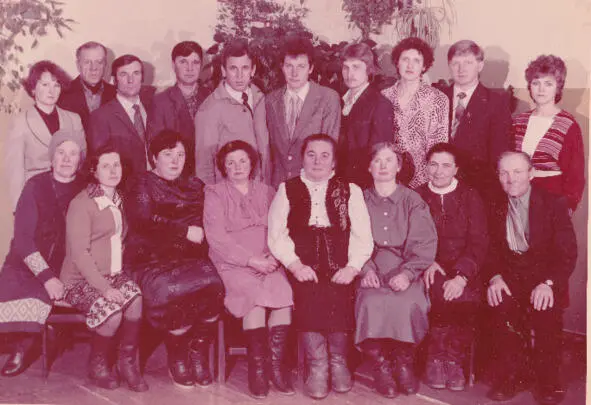 Фото руководителей и специалистов совхоза Линовский сделанное в 1987 году - фото 4