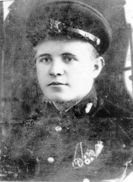 Д Ф Лавриненко Фото 1930х годов В этой статье написанной военкорами - фото 19