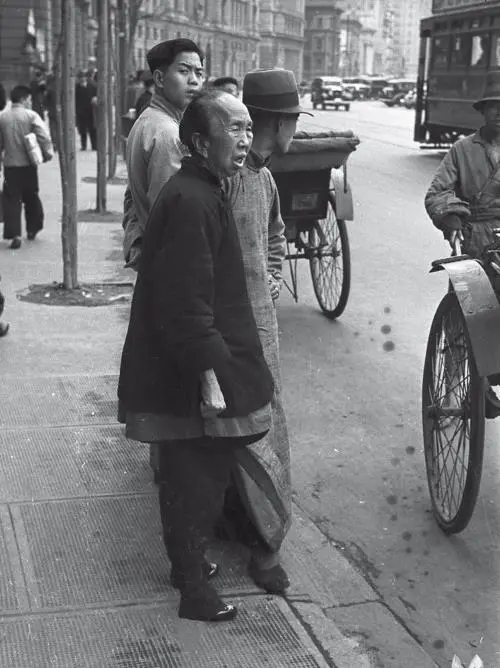 Старая китаянка 1930е годы Легкое прикосновение обожгло плечо девочка резко - фото 4