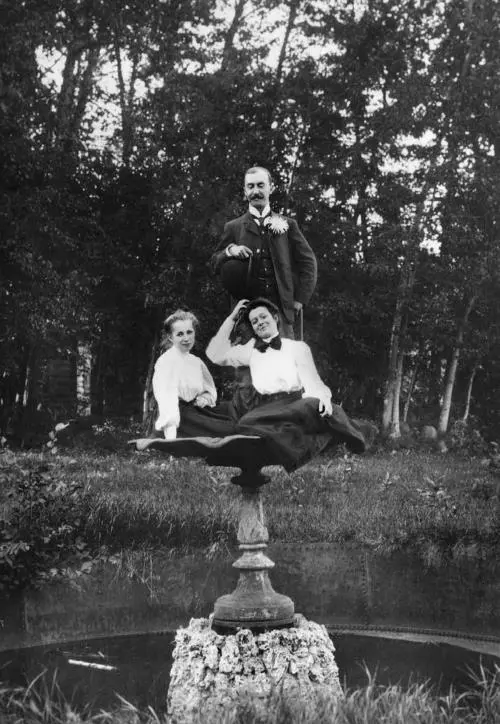 Начиная с 1913 года Некрасов издаёт солидными тиражами книги читаемых в те годы - фото 12