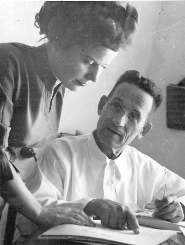 Горюхина Э Н в гостях у Топорова А М 1961 г Николаев Автор фотографии - фото 11