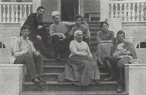 В М Васнецов с родными и близкими 1906 В М Васнецов и В И Суриков в - фото 59