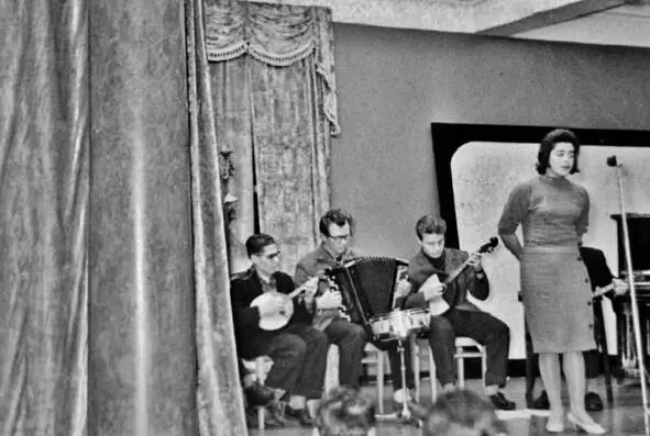 196111 Алла Павлова со струнным оркестром Лев Перецман Геннадий Новиков - фото 67