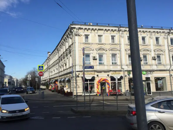В прошлом на стыках бульваров в местах прохождения дорог из Москвы в другие - фото 11