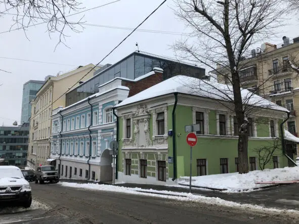 Возвращаясь к истории этих мест раскроем простую причину сосредоточения района - фото 15