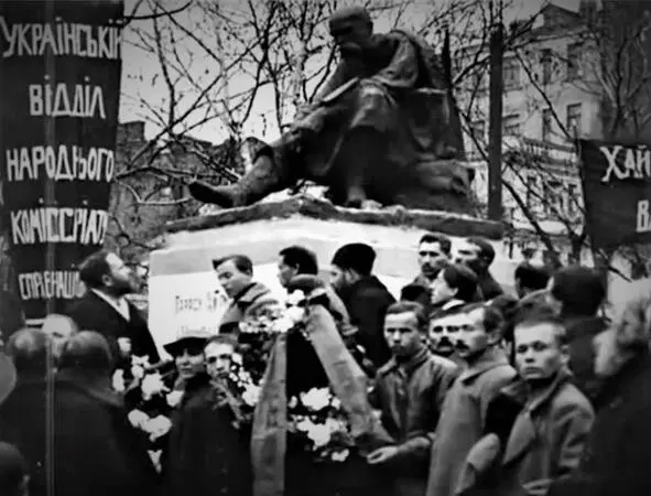 В соответствии с планом в Москве было предписано воздвигнуть следующие - фото 17