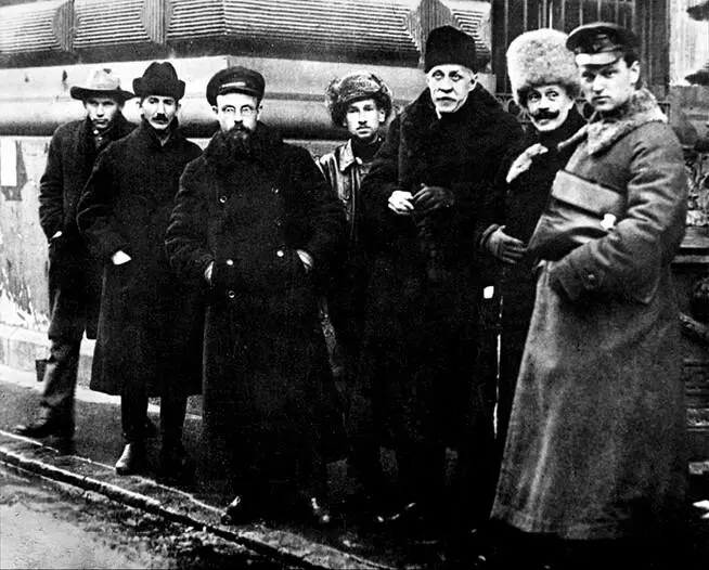 1919 г январь Рига Правительство Советской Латвии Справа налево К - фото 6