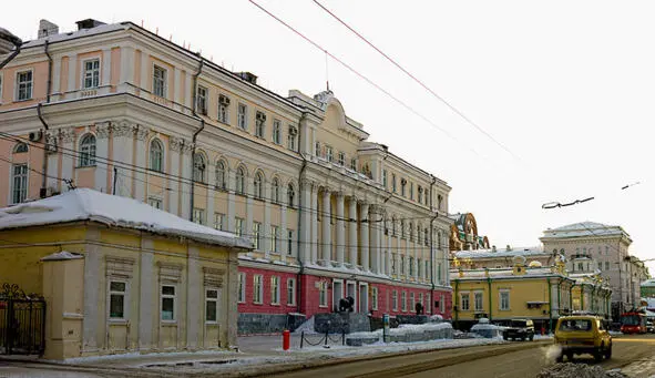 Пермь бывшая Орджоникидзе 15 Фото из архива автора Но протекала в этом - фото 7