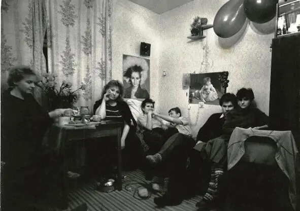 Комната студенческой общаги 1985 г Фото из архива автора В душе Степанова - фото 8
