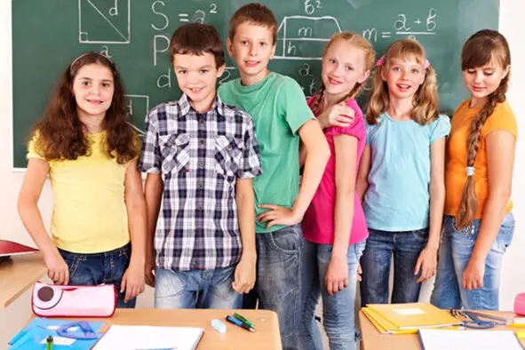 Remember to say what your typical school day is like what subjects at - фото 5