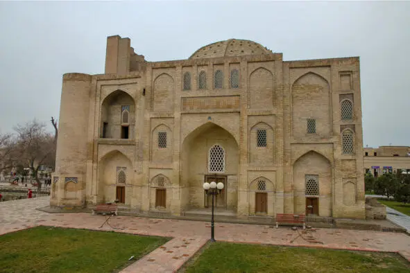 Ханака Dеvоnbеgi XVII в Мозаика одной из арок мечети Kalon - фото 5