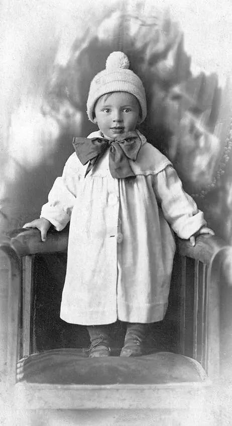 Талику один год Ленинград 15 августа 1928 года Лева центр моего детского - фото 4