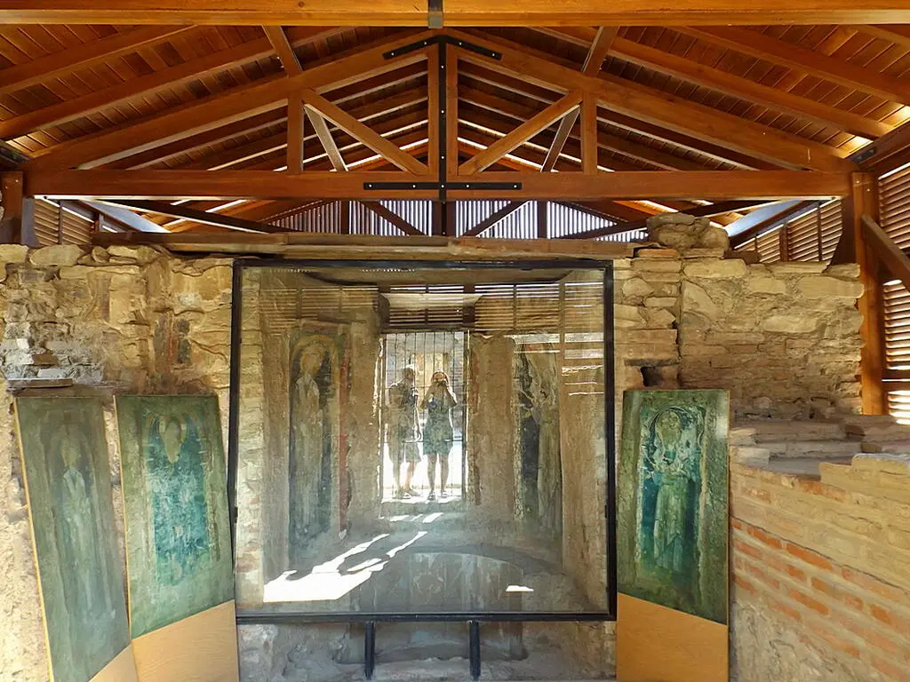 Исабей мечеть между двух религий Мечеть Исабей İsa Bey Camii находится - фото 22