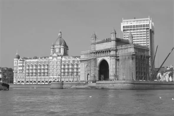 Бомбей Мумбаи Далее Наследник с сопровождающими прибыл в Индию город - фото 25