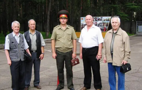 Июнь 2011 г Начальник Военной Академии Республики беларусь генерал майор - фото 51