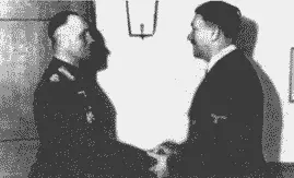 Фюрер вручает Роммелю бриллианты к Рыцарскому кресту 17 марта 1943 г Несмотря - фото 111