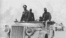 Роммель во время августовского наступления 1942 г И наконец последний штрих - фото 115