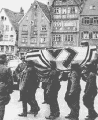 Нация прощается с героем Замечу летом 1944 года особенно после начала - фото 118