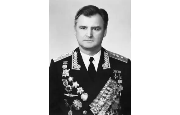 Михаил Одинцов И я рассказывала всё это своим пионерам в лагере потому что в - фото 13