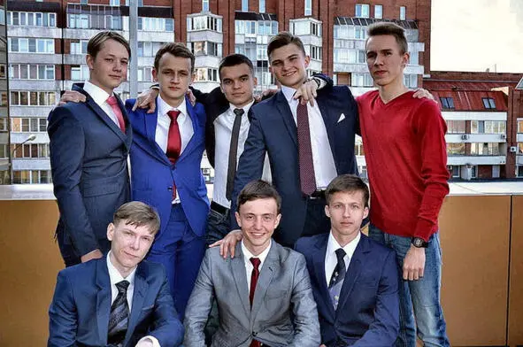 Слева направо верхний ряд Слава Терентьев Денис Васюков Сергей Решетников - фото 78