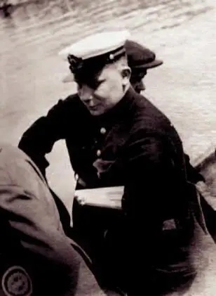 К Васильев Бухта Улисс 1938 гШтурман Л11 Г Осенью 1938 года достройка - фото 81