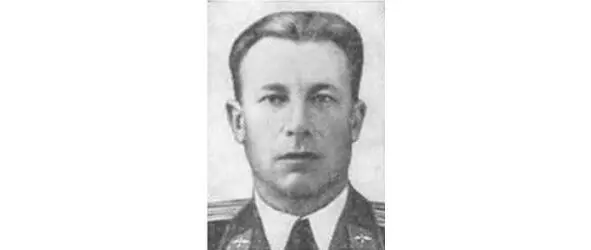 Герой Советского Союза А ФСоловьев Также за мужество и героизм проявленные - фото 42