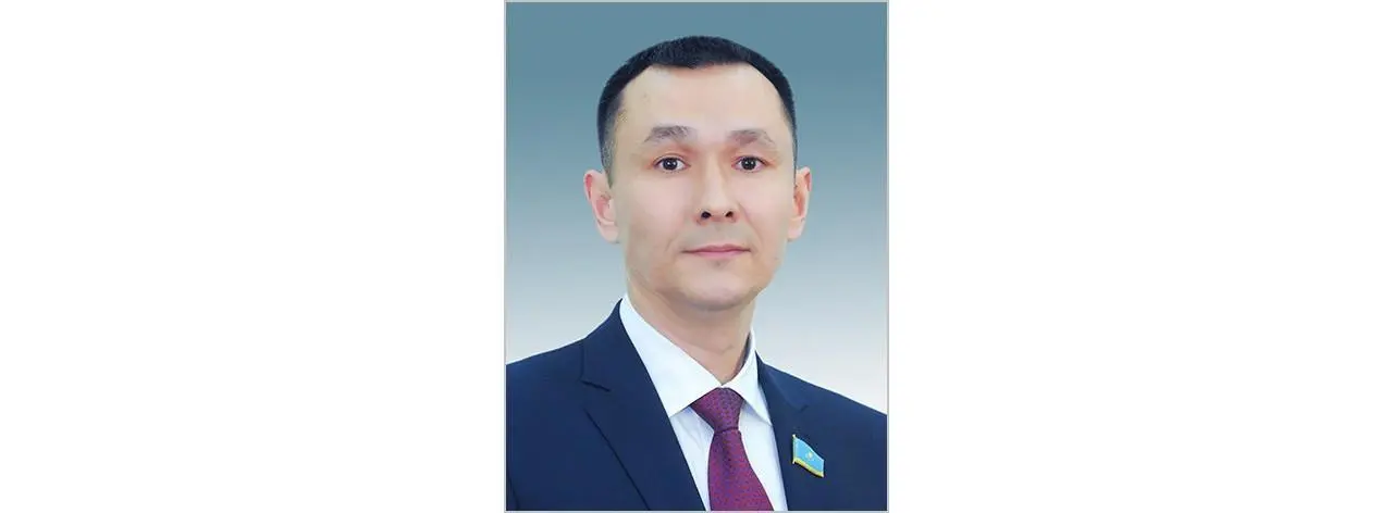 Председатель Народной партии Казахстана руководитель депутатской фракции - фото 1