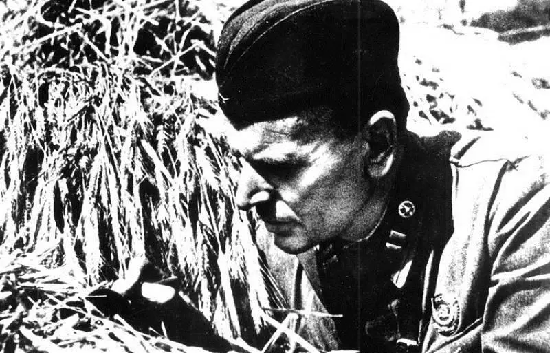 Паустовский на Южном фронте А Фраерман Фраерман которому шел уже шестой - фото 39