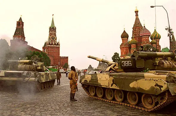 Танки в Москве август 1991 года Протесты ГКЧП в августе 1991 года Свой фильм - фото 40