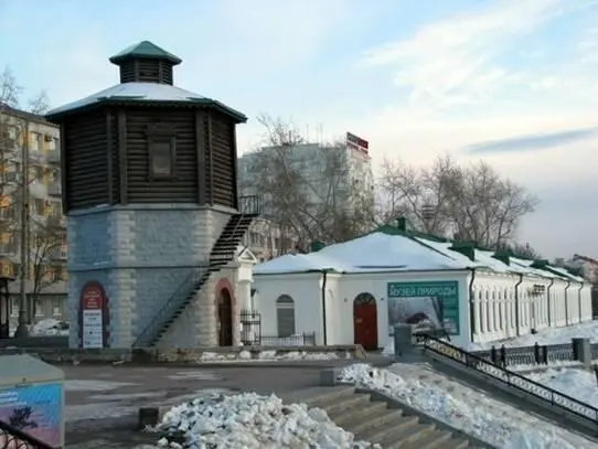 Right in the middle of the city there is a Dam built in 1723 It is made from - фото 2