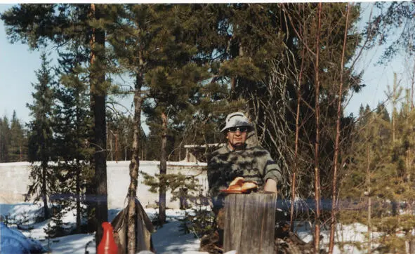 Валерий Бронников родился 1 апреля 1949 года в с Заяцкий Мыс на южном берегу - фото 1