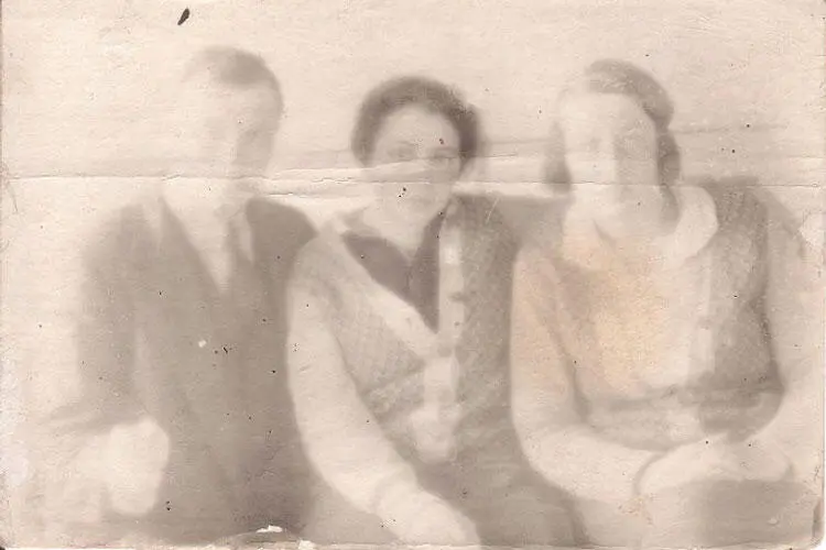 Опять неудачная фотография с Дальнего Востока Н И Рябов моя мама и её самая - фото 30