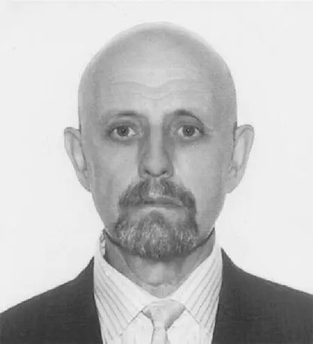 Илья Морозов родился на Донбассе в городке Старобельске послужившем для Ильфа - фото 15